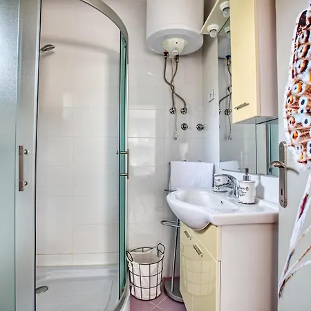 With Parking Space Stupin Celine, - 19462 公寓 *