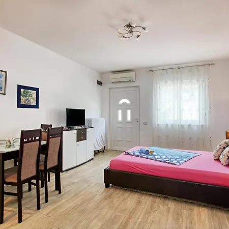 Apartment With Parking Space Stupin Celine, - 19462 Rogoznica (Sibenik-Knin)